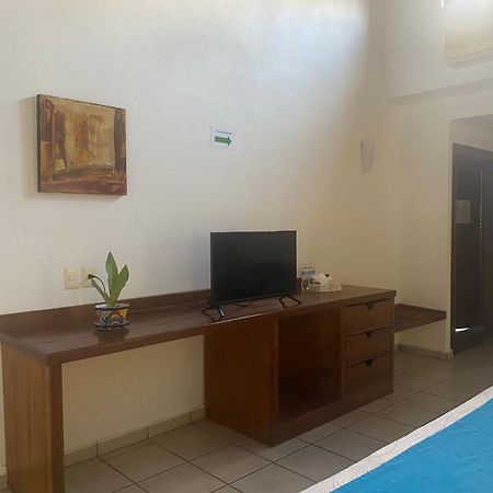 Hotel Pez Vela Мансанильо Экстерьер фото